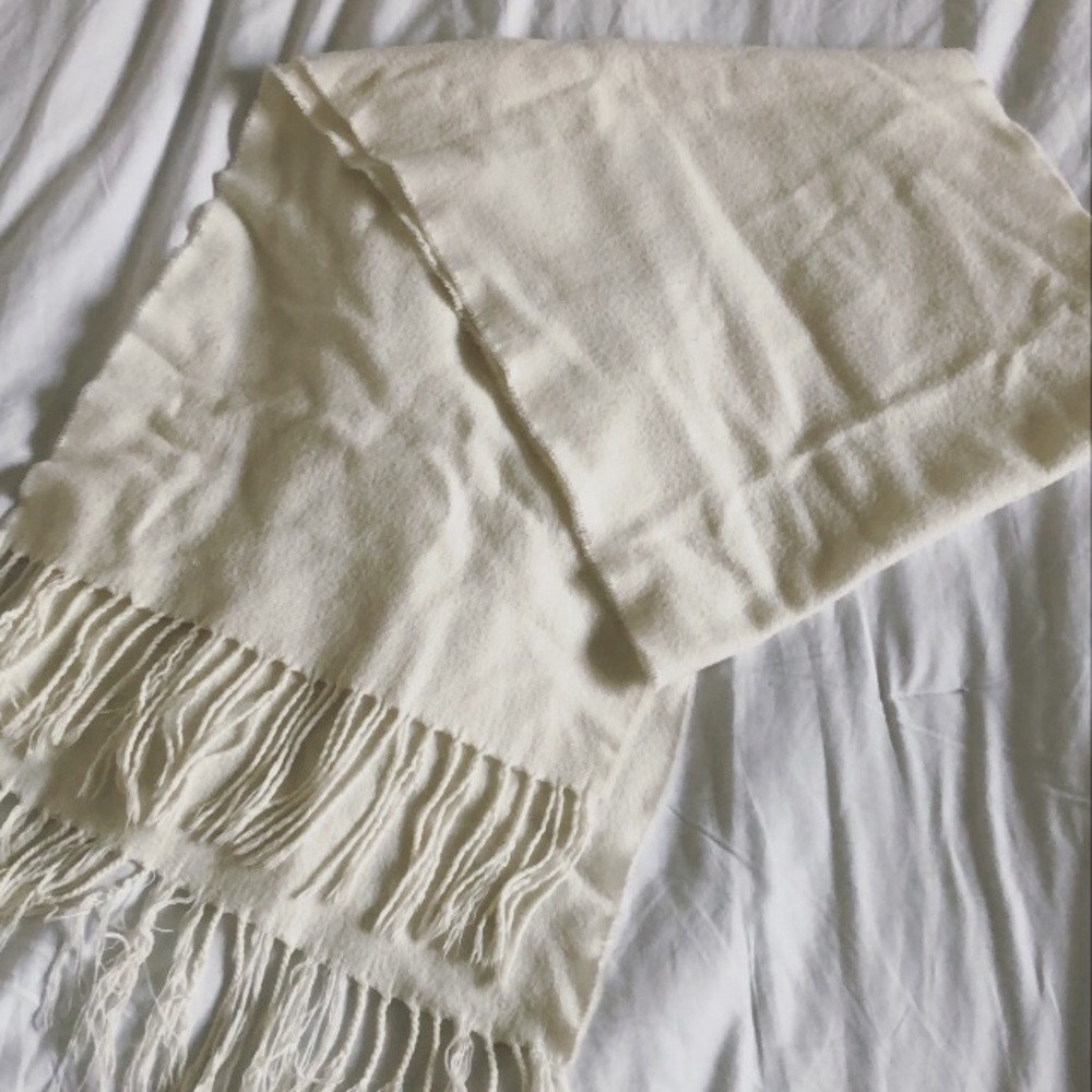 White Bizou scarf 60”